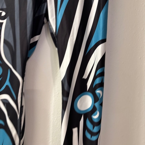 NoMiNoU Activewear leggings with artist design print size S - Canada made - Picture 7 of 15